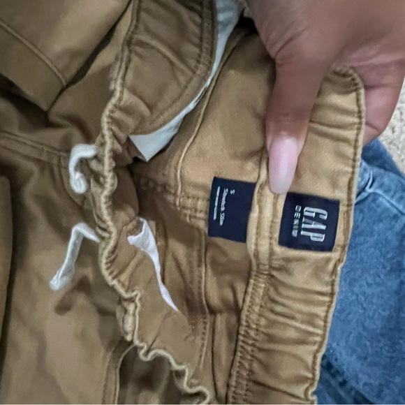 2 Gap jeans denim and soft khaki stretch slim size S - Picture 9 of 9